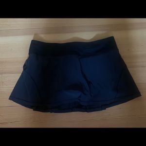 Lululemon circuit breaker skirt